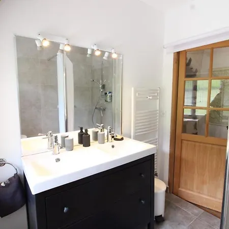 Maison De Charme Au Bord D'un Ruisseau, Calme, Terrasse, Cheminee, Proche Aurillac Et Activites Nature - Fr-1-742-561 Giou-de-Mamou