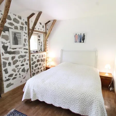 Holiday home Maison De Charme Au Bord D'un Ruisseau, Calme, Terrasse, Cheminee, Proche Aurillac Et Activites Nature - Fr-1-742-561 Giou-de-Mamou