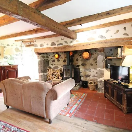 Holiday home Maison De Charme Au Bord D'un Ruisseau, Calme, Terrasse, Cheminee, Proche Aurillac Et Activites Nature - Fr-1-742-561 *