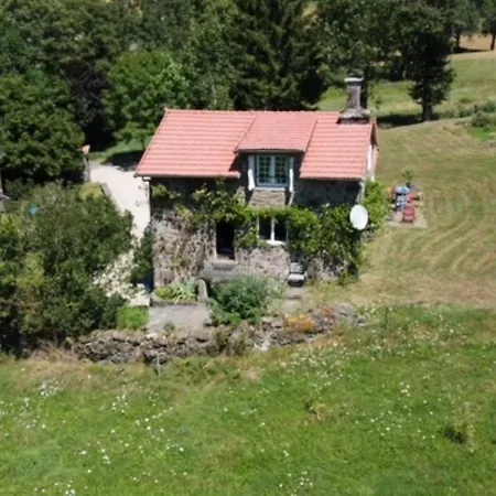 Maison De Charme Au Bord D'un Ruisseau, Calme, Terrasse, Cheminee, Proche Aurillac Et Activites Nature - Fr-1-742-561 *